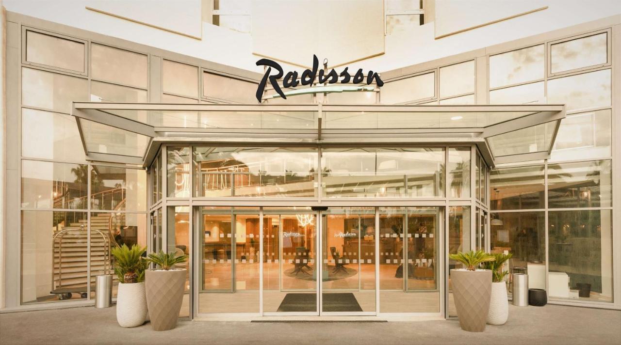 Radisson Airport 4*