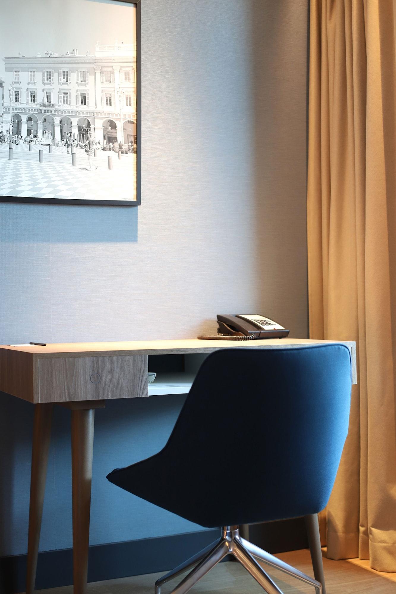 Radisson Airport 4* Nizza