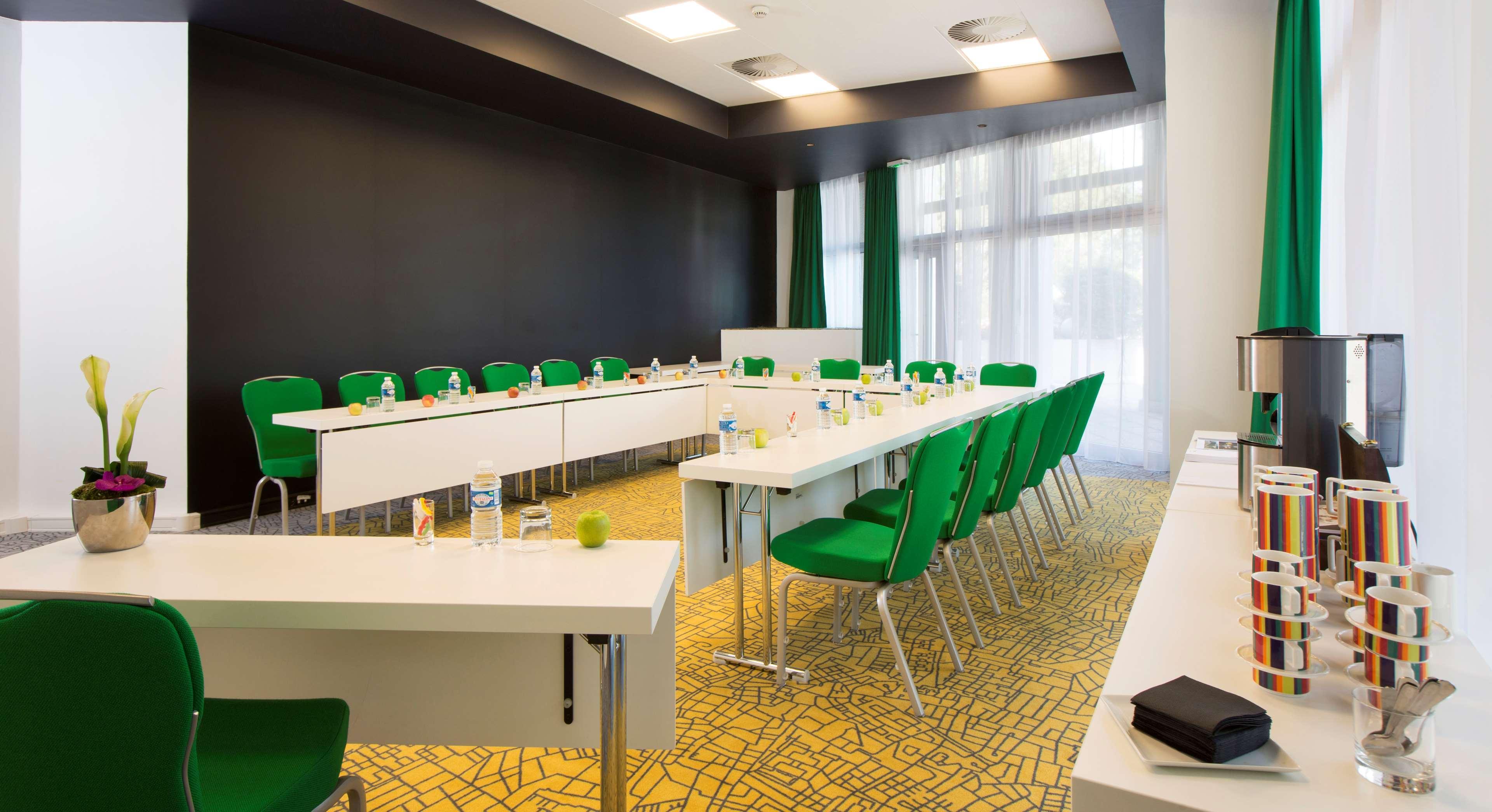 Radisson Airport Hotel 4*