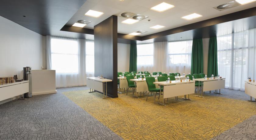 Radisson Airport Hotel